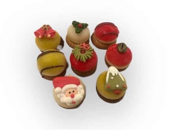 Kerst Petit Fours per 6 stuks